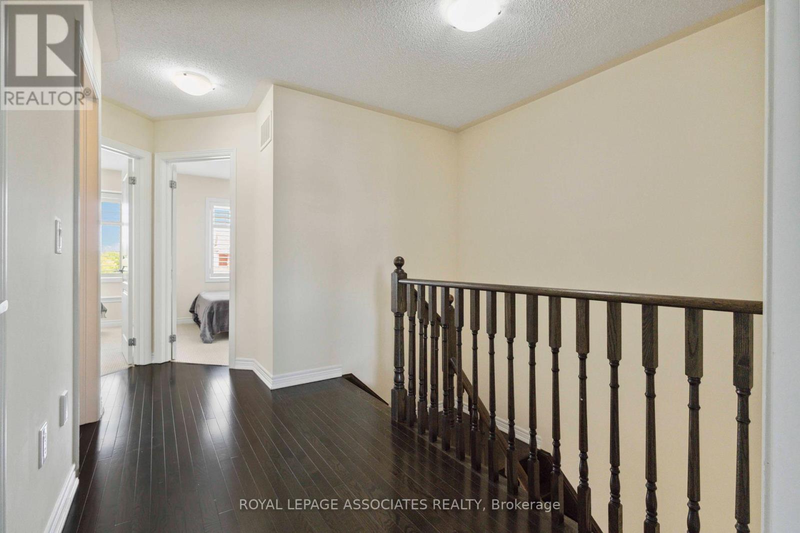 117 Windrow Street, Richmond Hill, Ontario  L4E 0Y2 - Photo 12 - N12192389