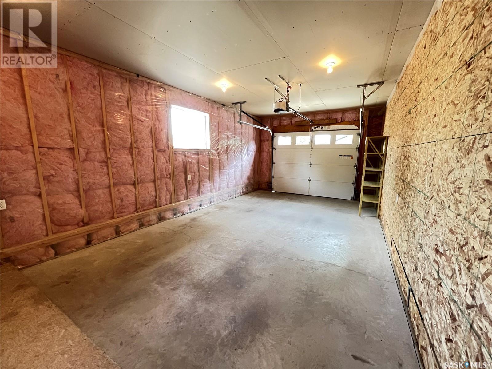 701 1st Avenue, Maple Creek, Saskatchewan  S0N 1N0 - Photo 26 - SK008021