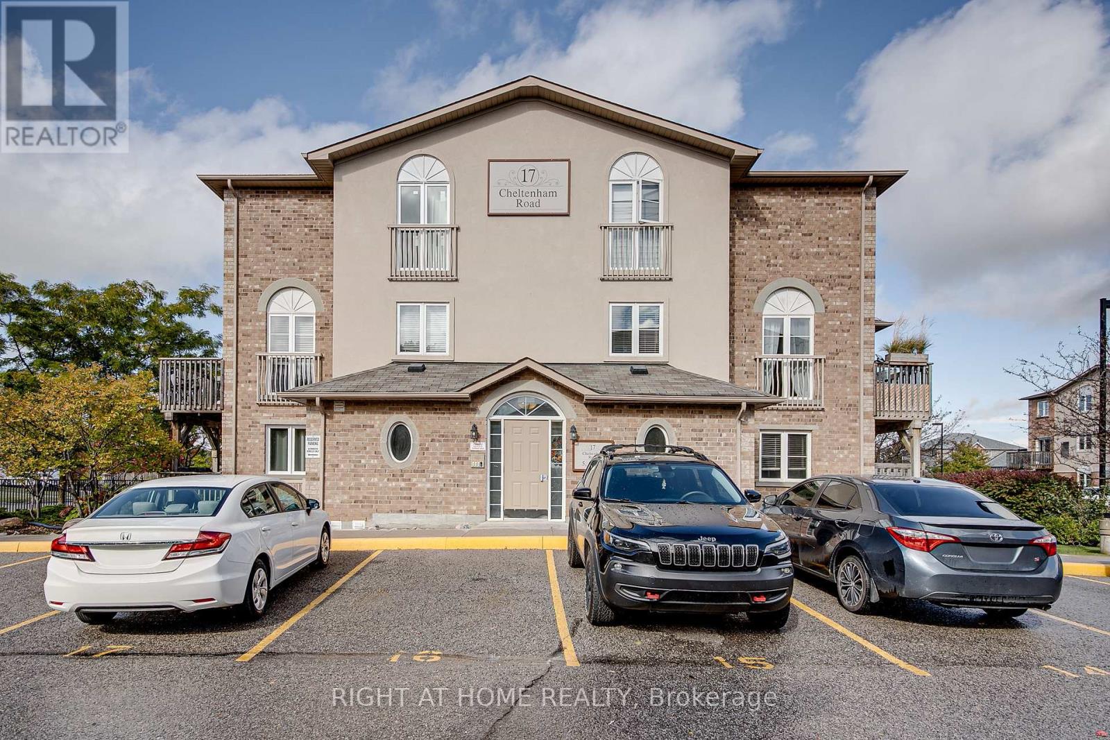 5 - 17 Cheltenham Road, Barrie (Georgian Drive), Ontario  L4M 0E7 - Photo 18 - S12192385
