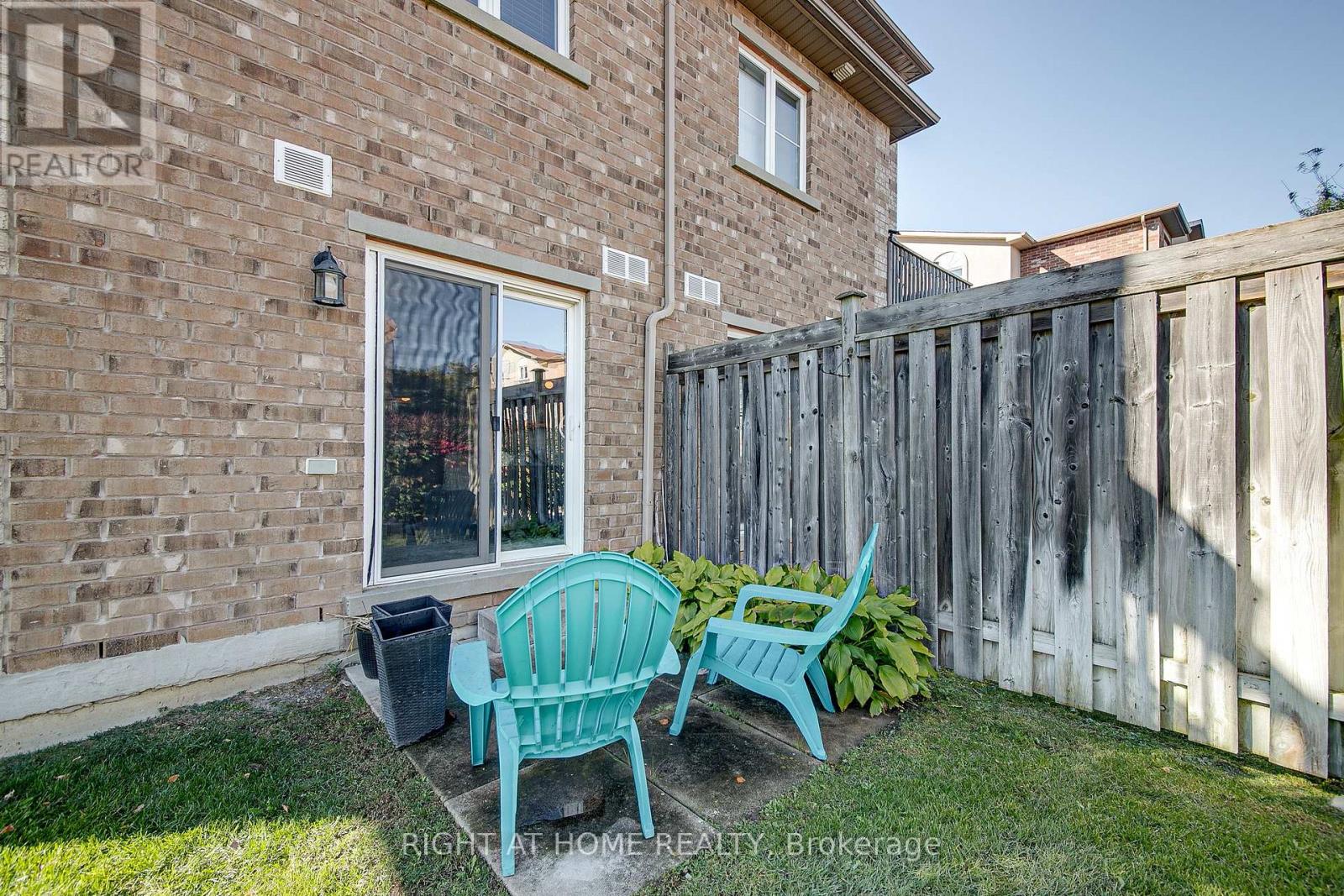 5 - 17 Cheltenham Road, Barrie (Georgian Drive), Ontario  L4M 0E7 - Photo 20 - S12192385