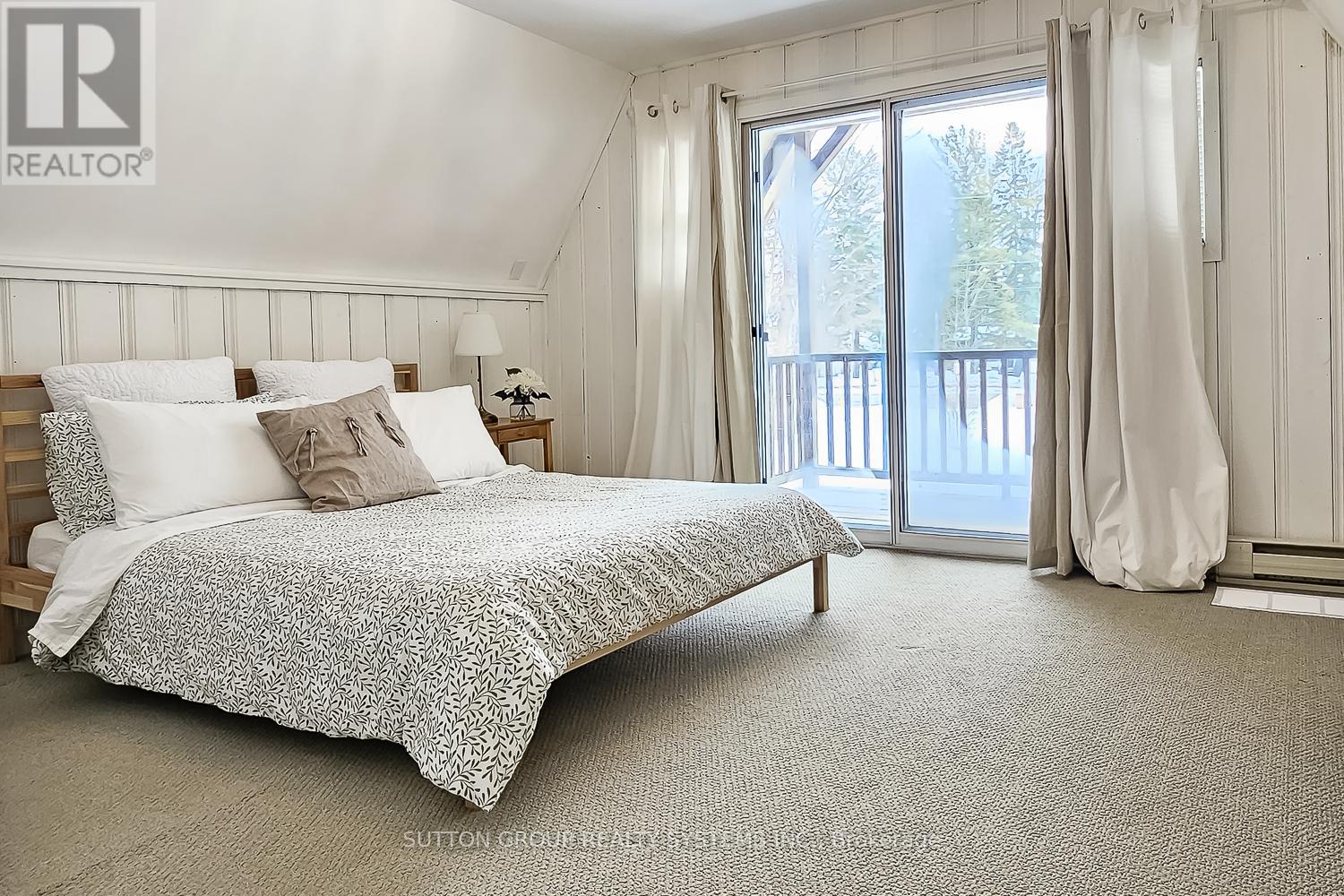 1670 Mosley Street, Wasaga Beach, Ontario  L9Z 2A1 - Photo 10 - S12192410