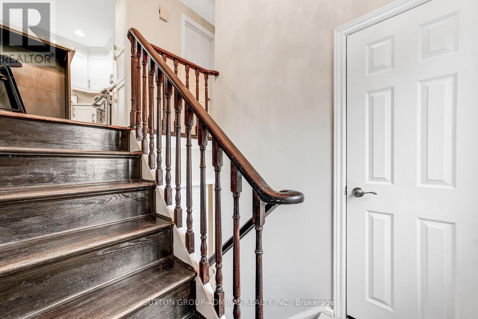 14 Chippawa Court, Barrie (North Shore), Ontario  L4M 5N8 - Photo 6 - S12192412