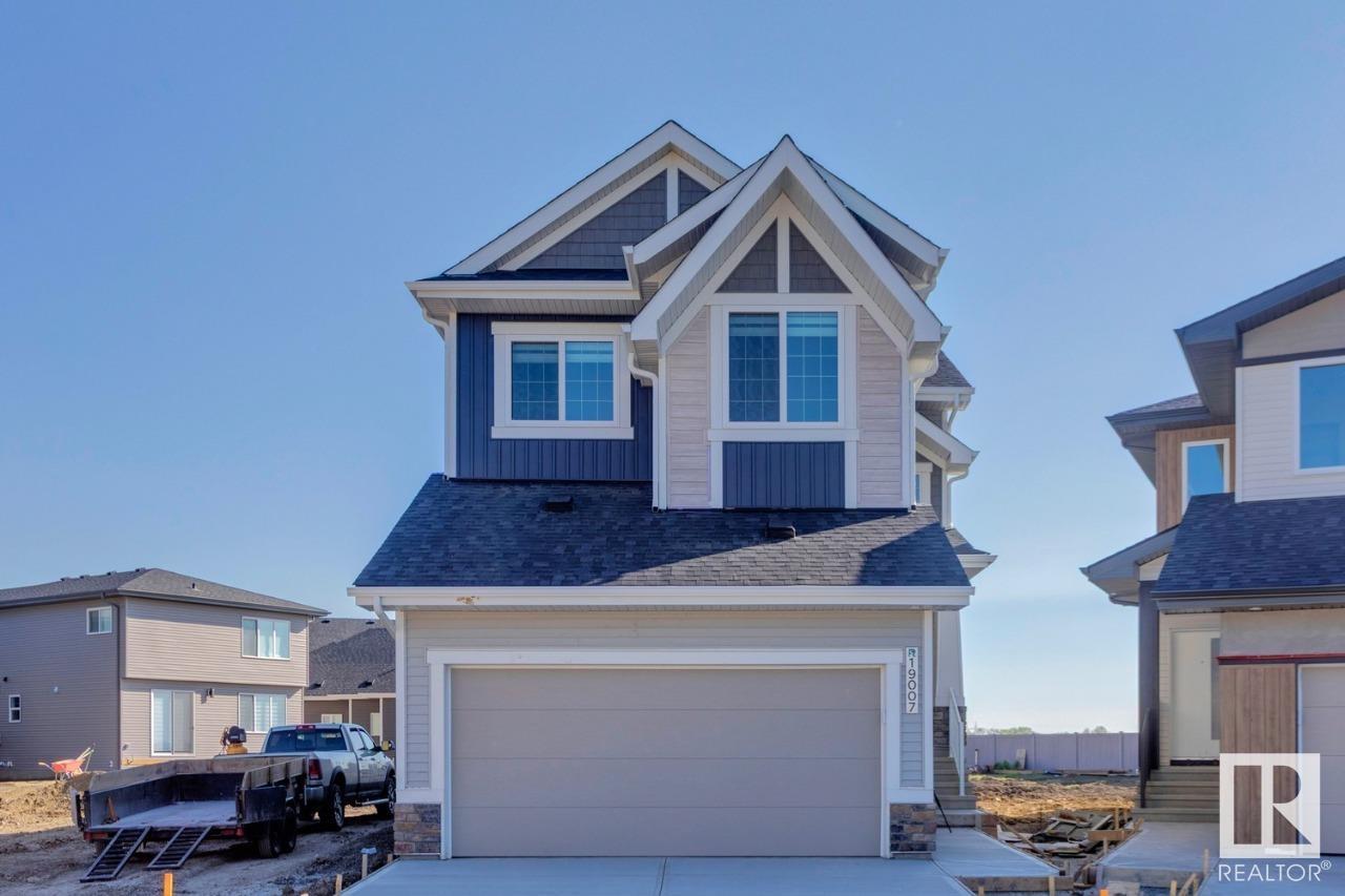 19007 20 AV NW, Edmonton, Alberta