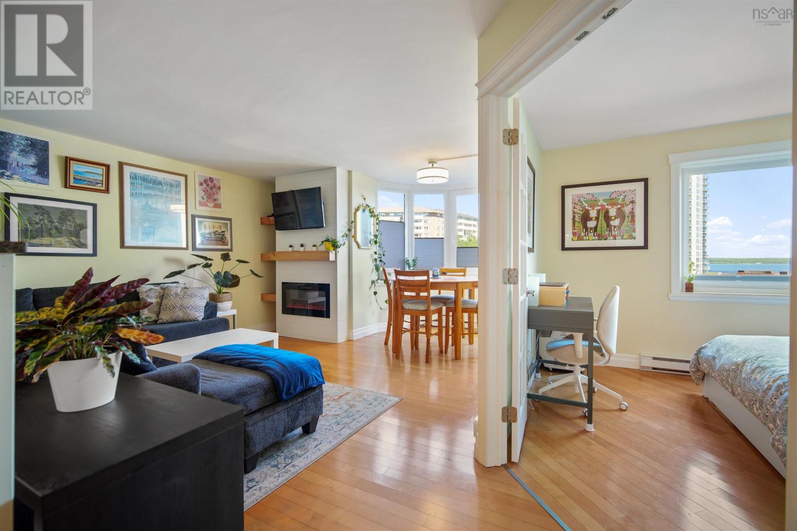 Property at 118 45 Vimy Avenue image 5