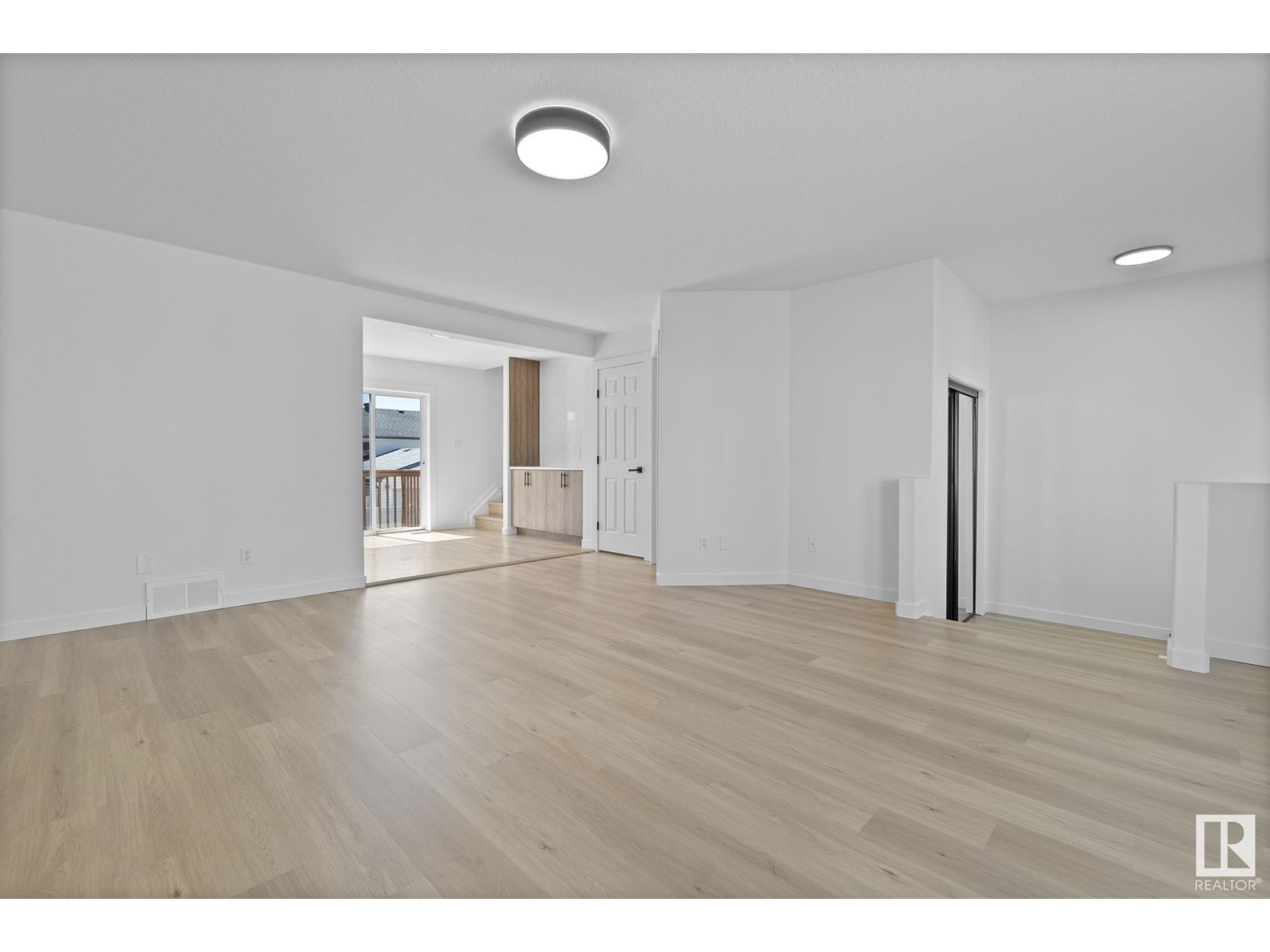 8351 160 Av Nw, Edmonton, Alberta  T5Z 3G9 - Photo 16 - E4439452
