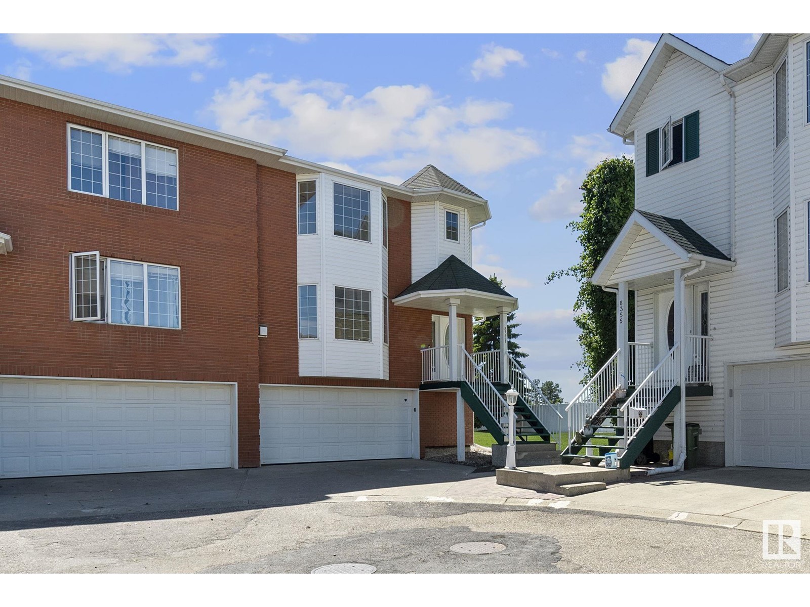 8351 160 Av Nw, Edmonton, Alberta  T5Z 3G9 - Photo 1 - E4439452
