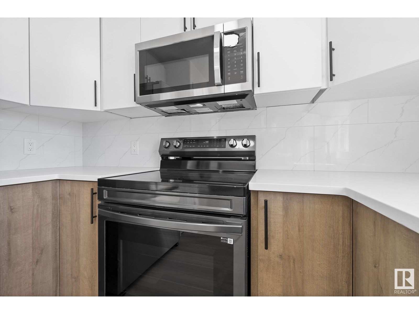 8351 160 Av Nw, Edmonton, Alberta  T5Z 3G9 - Photo 8 - E4439452