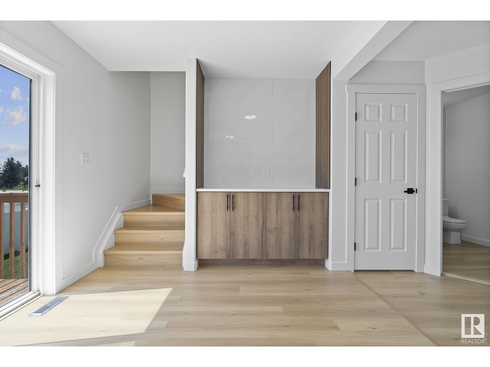 8351 160 Av Nw, Edmonton, Alberta  T5Z 3G9 - Photo 11 - E4439452