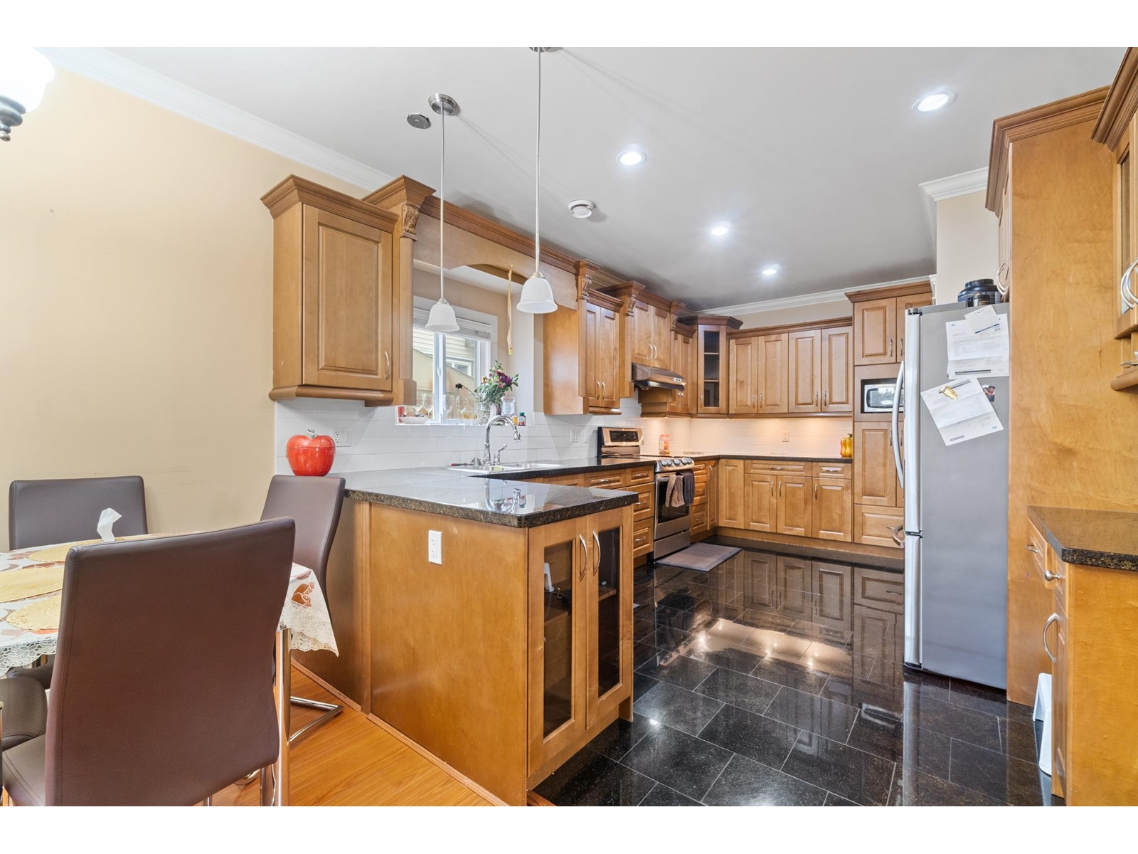 7093 126 Street Street, Surrey, British Columbia  V3W 4A8 - Photo 6 - R3010529