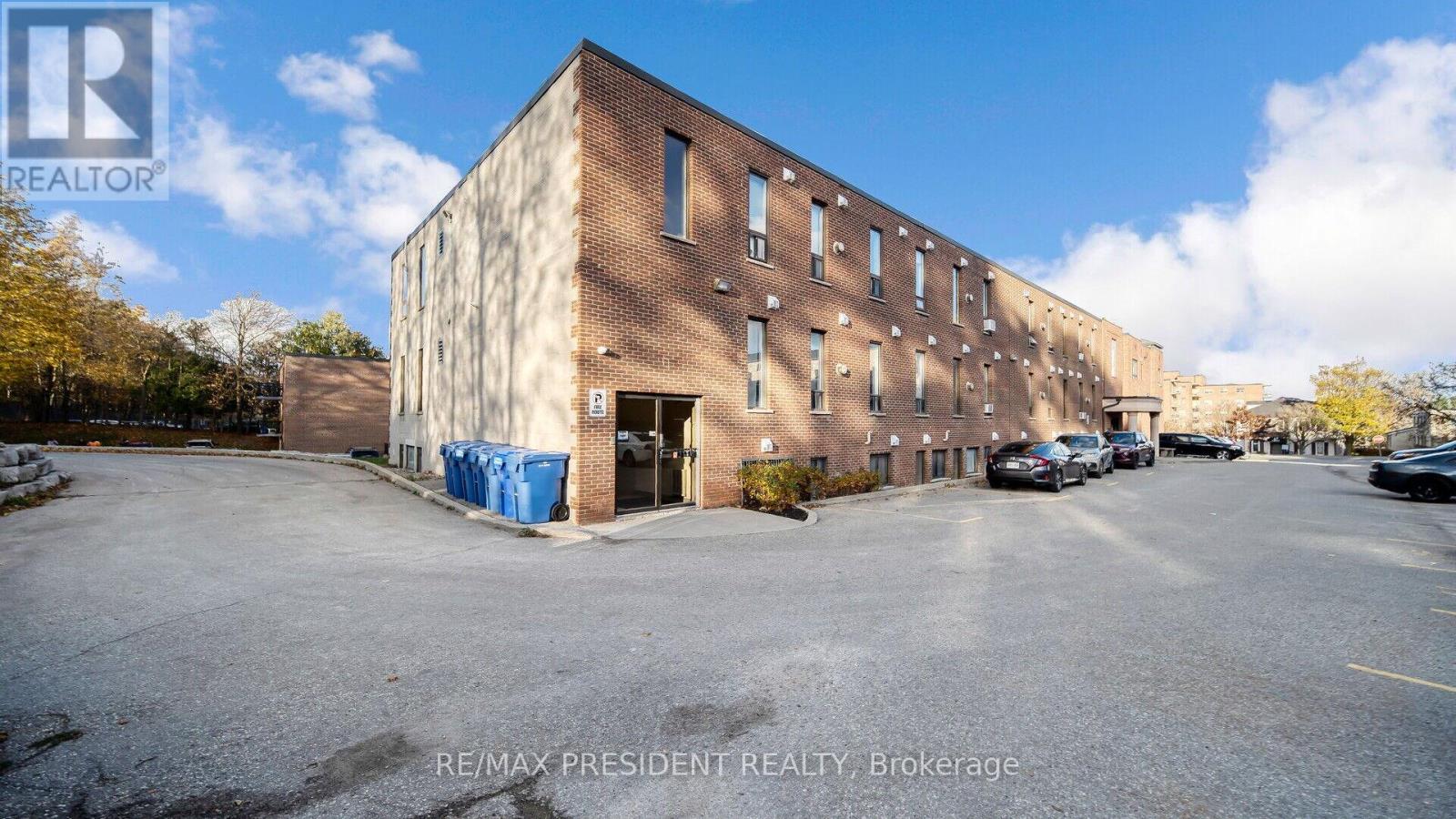 301 - 70 First Street, Orangeville, Ontario  L9W 2E5 - Photo 2 - W12186565