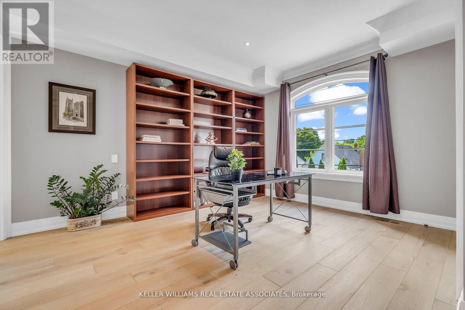 410 Atwater Avenue, Mississauga, Ontario  L5G 2A3 - Photo 30 - W12192213