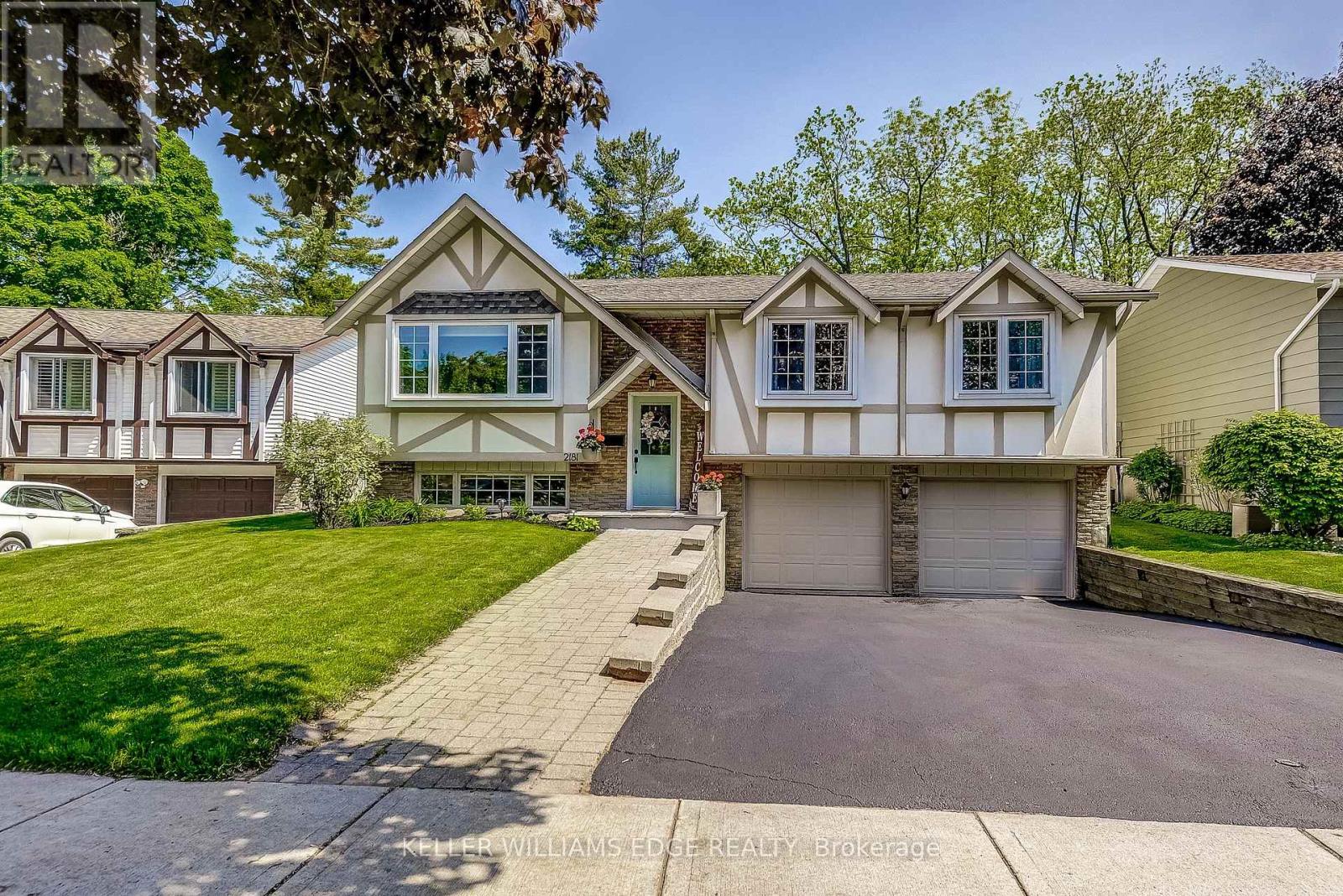 2181 Lancaster Crescent, Burlington, Ontario  L7P 3G4 - Photo 1 - W12192323