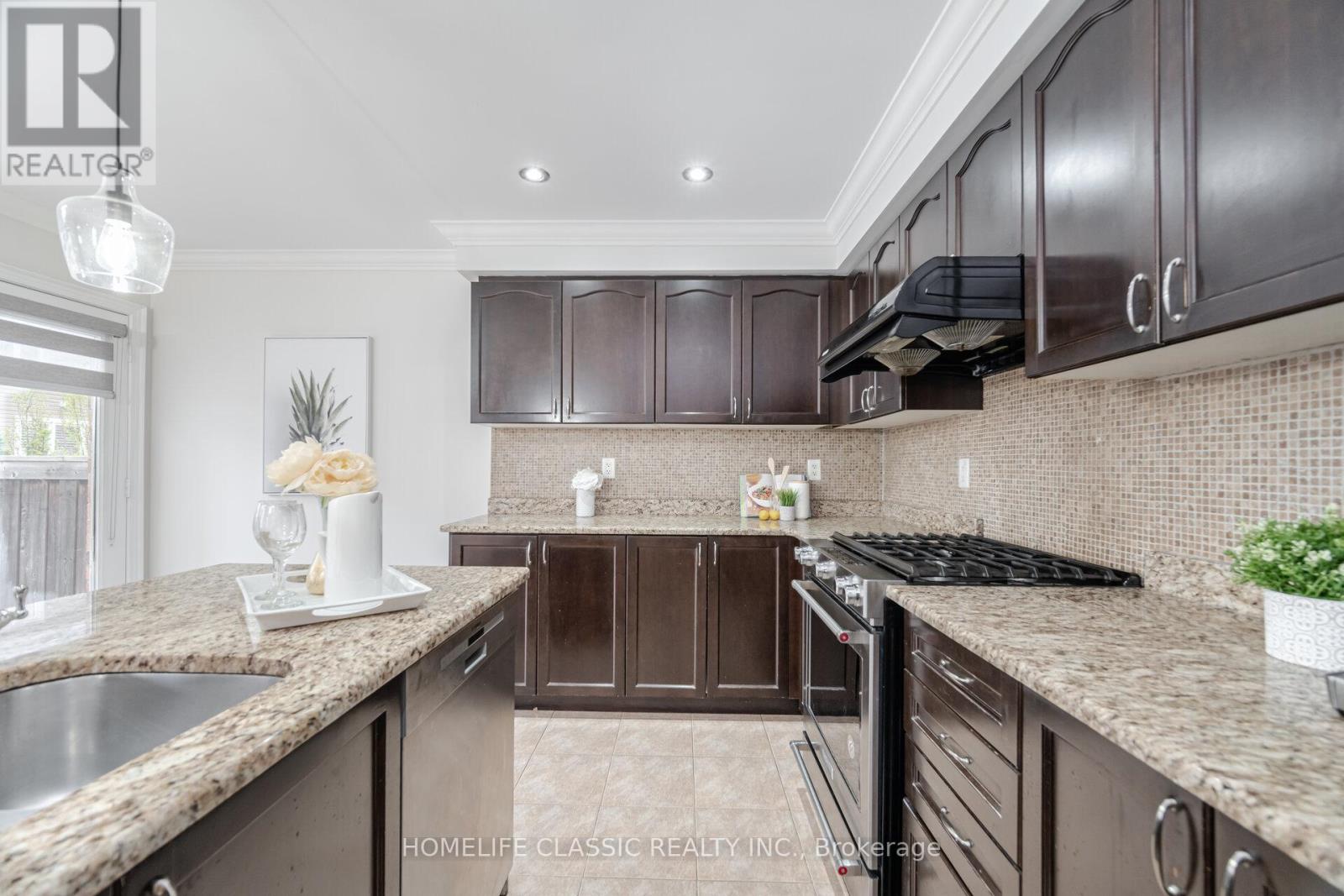141 Willet Terrace, Milton, Ontario  L9T 1M5 - Photo 12 - W12192331