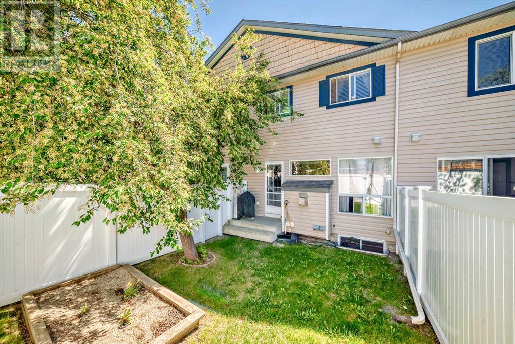 9 Citadel Estates Manor Nw, Calgary, Alberta  T3G 5M6 - Photo 18 - A2226095