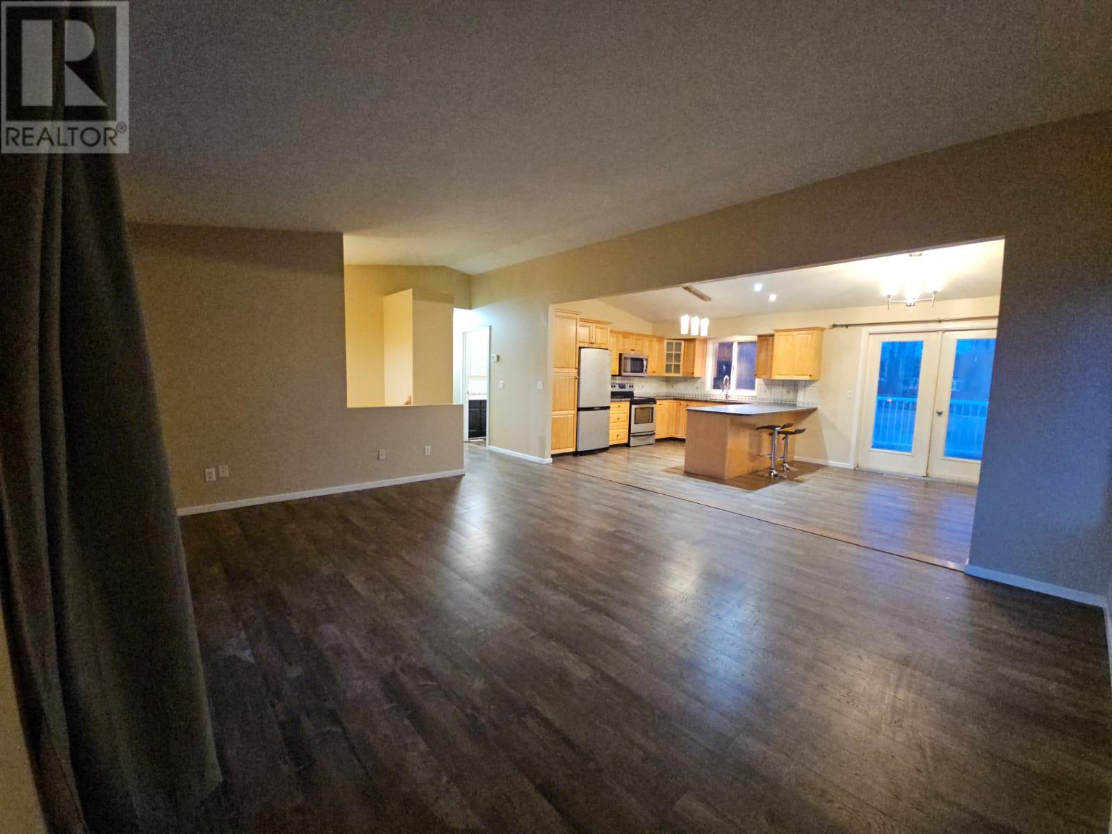 5118 43 Street NE, Chetwynd, BC V0C1J0