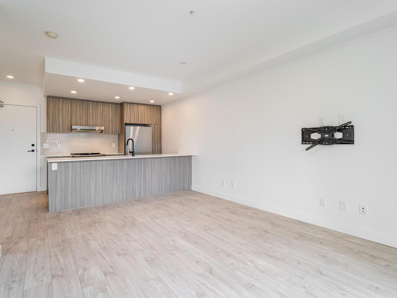 304 32838 Landeau Place, Abbotsford, British Columbia  V2S 0M6 - Photo 7 - R3010230