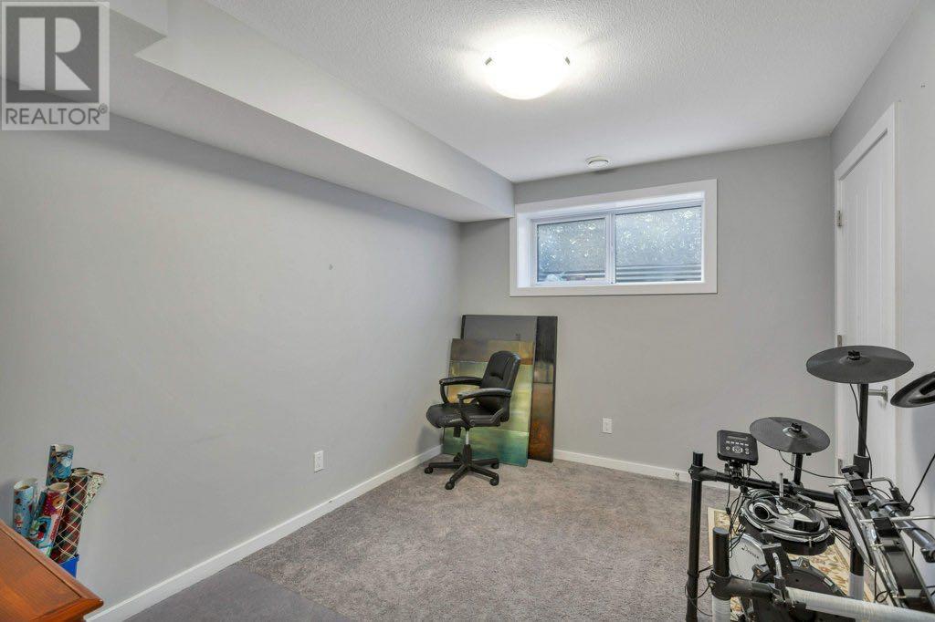 25 Lazaro Close, Red Deer, Alberta  T4R 0R6 - Photo 42 - A2227019