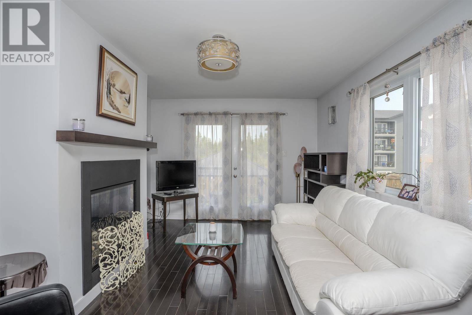 Property at 723 Weiler BLVD image 3