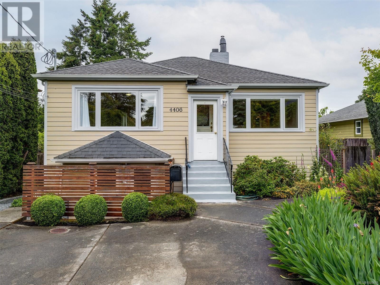 Property at 4406 Torquay Dr image 1