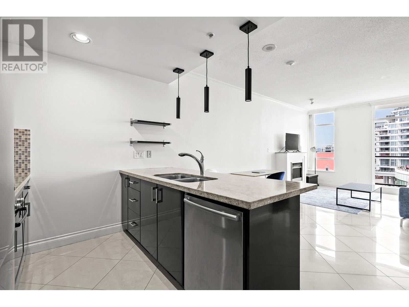 707 162 Victory Ship Way, North Vancouver, British Columbia  V7L 0B4 - Photo 10 - R3010537