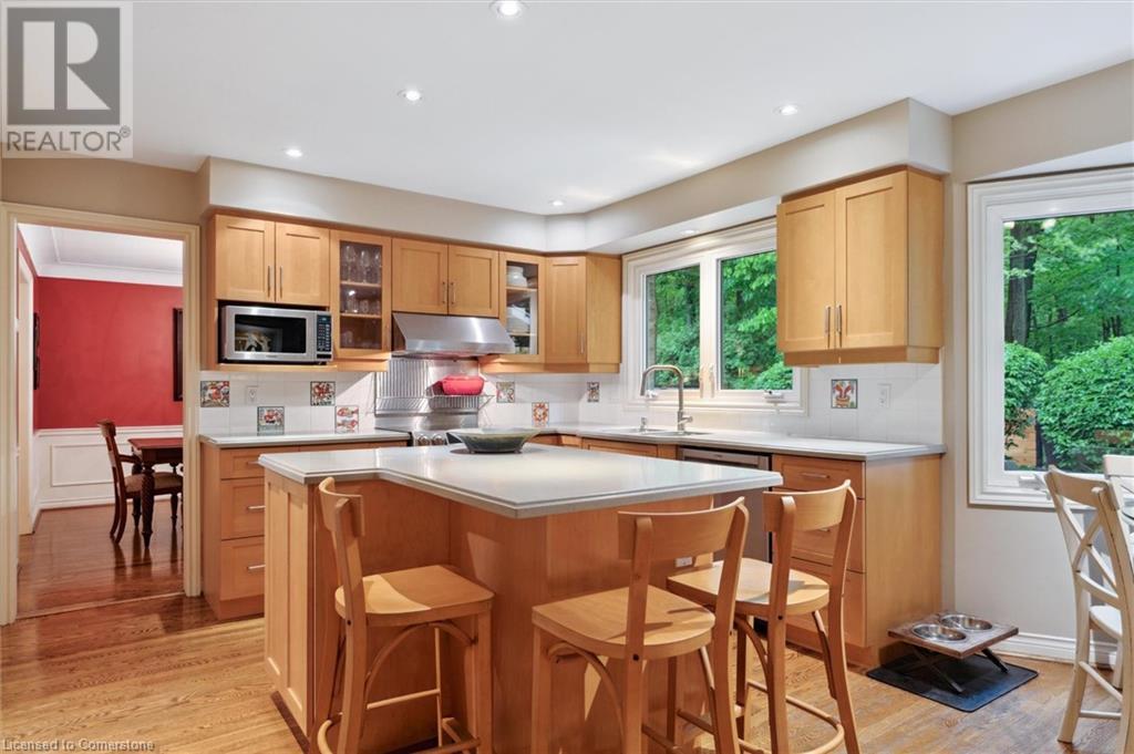 1932 Four Seasons Drive, Burlington, Ontario  L7P 2Y1 - Photo 12 - 40722880