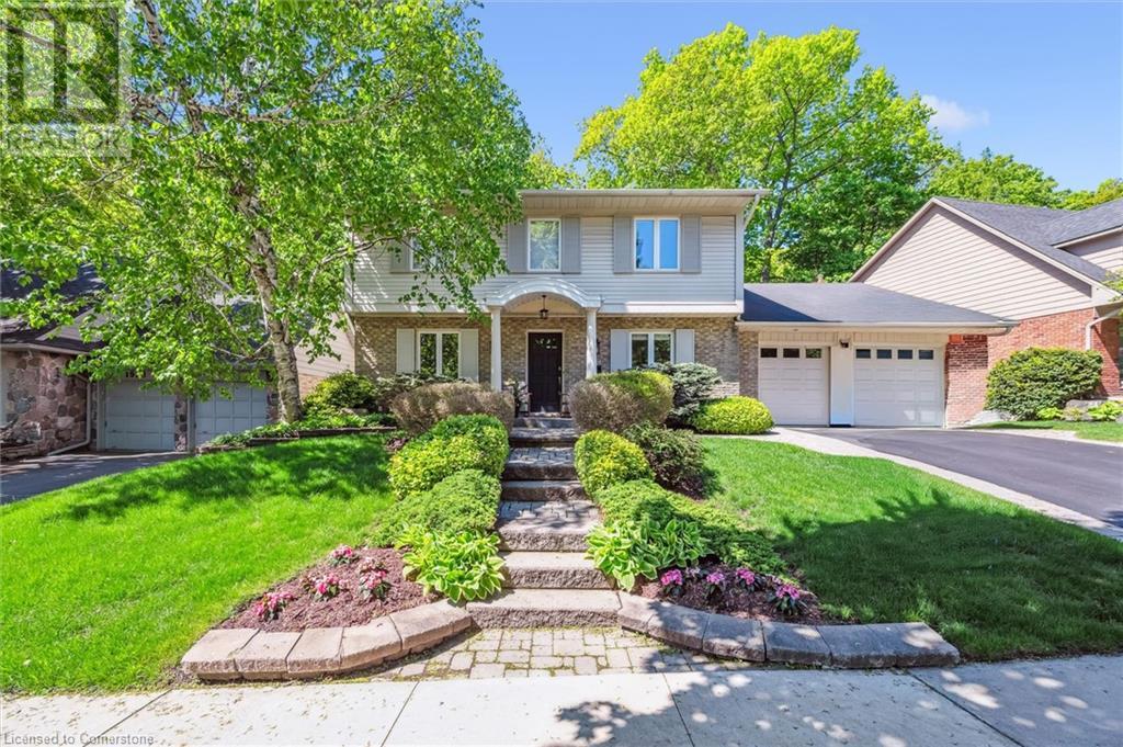 1932 Four Seasons Drive, Burlington, Ontario  L7P 2Y1 - Photo 1 - 40722880