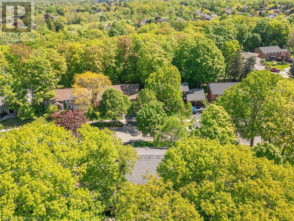 1932 Four Seasons Drive, Burlington, Ontario  L7P 2Y1 - Photo 47 - 40722880