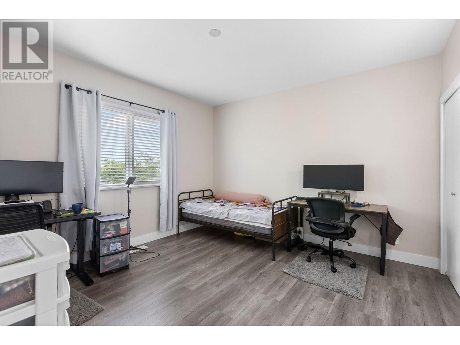 2013 Marine Way, New Westminster, British Columbia  V3M 2H2 - Photo 15 - R3010489