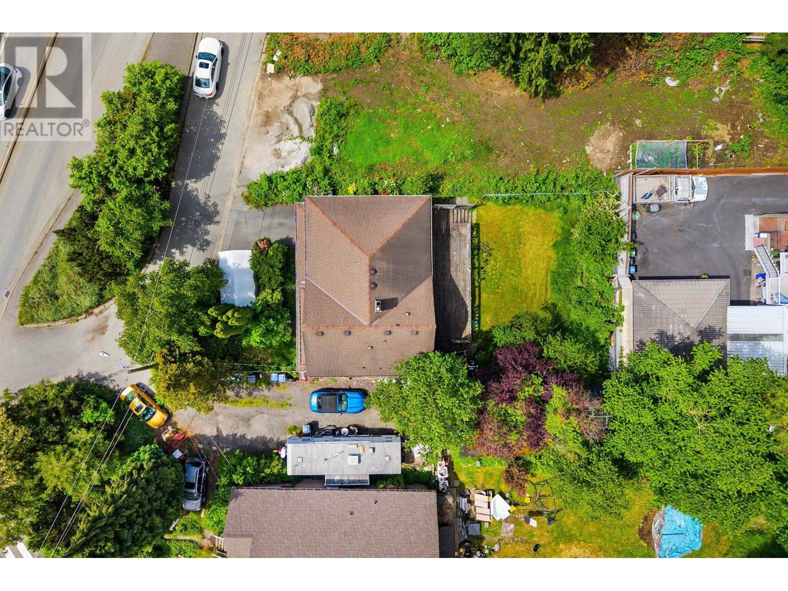 2013 Marine Way, New Westminster, British Columbia  V3M 2H2 - Photo 30 - R3010489