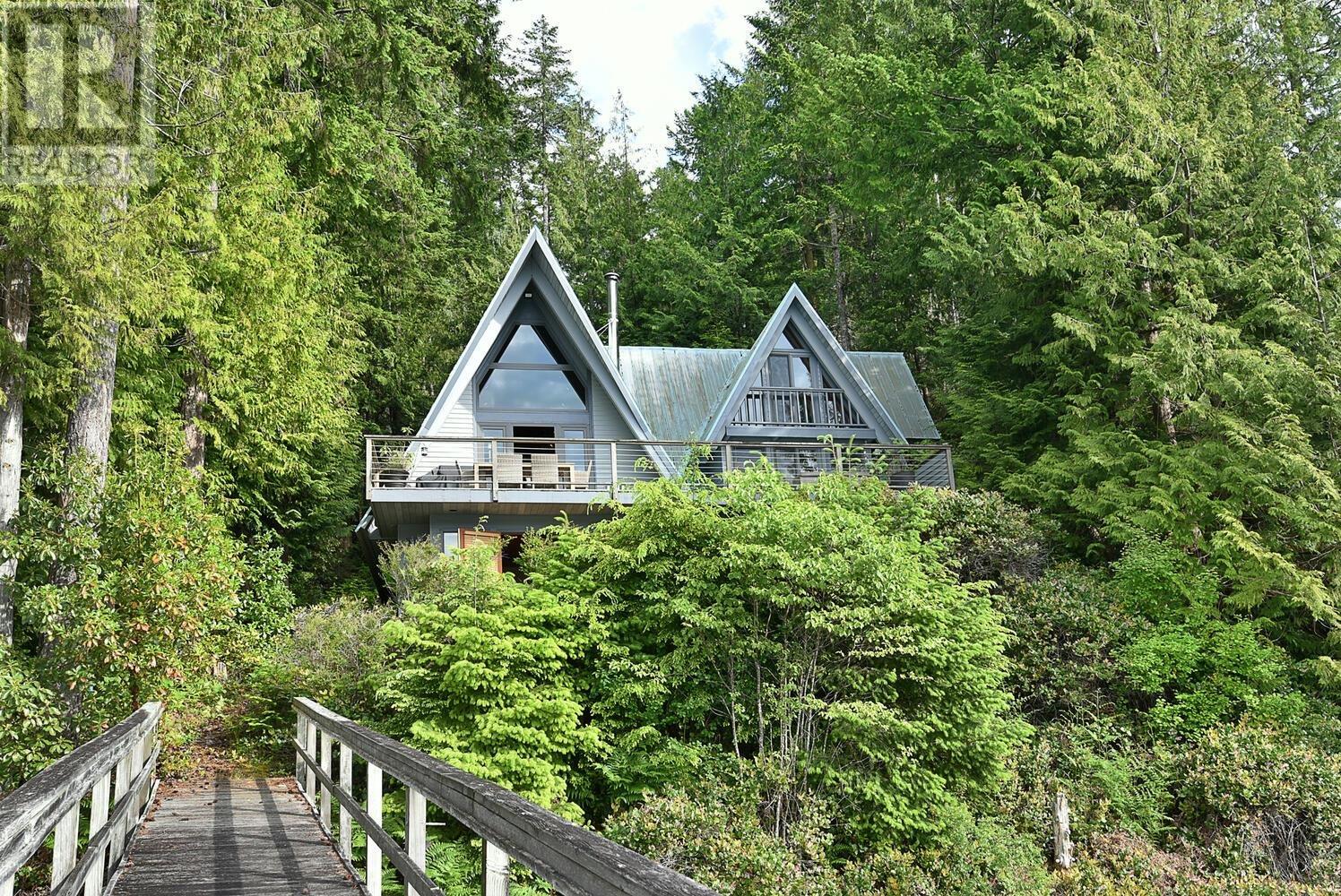 10061 Wescan Road, Halfmoon Bay, British Columbia  V7Z 1G4 - Photo 29 - R3010522
