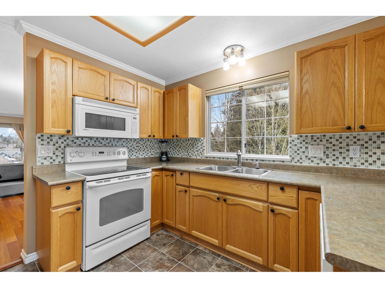 48 3110 Trafalgar Street, Abbotsford, British Columbia  V2S 7X7 - Photo 10 - R3010575