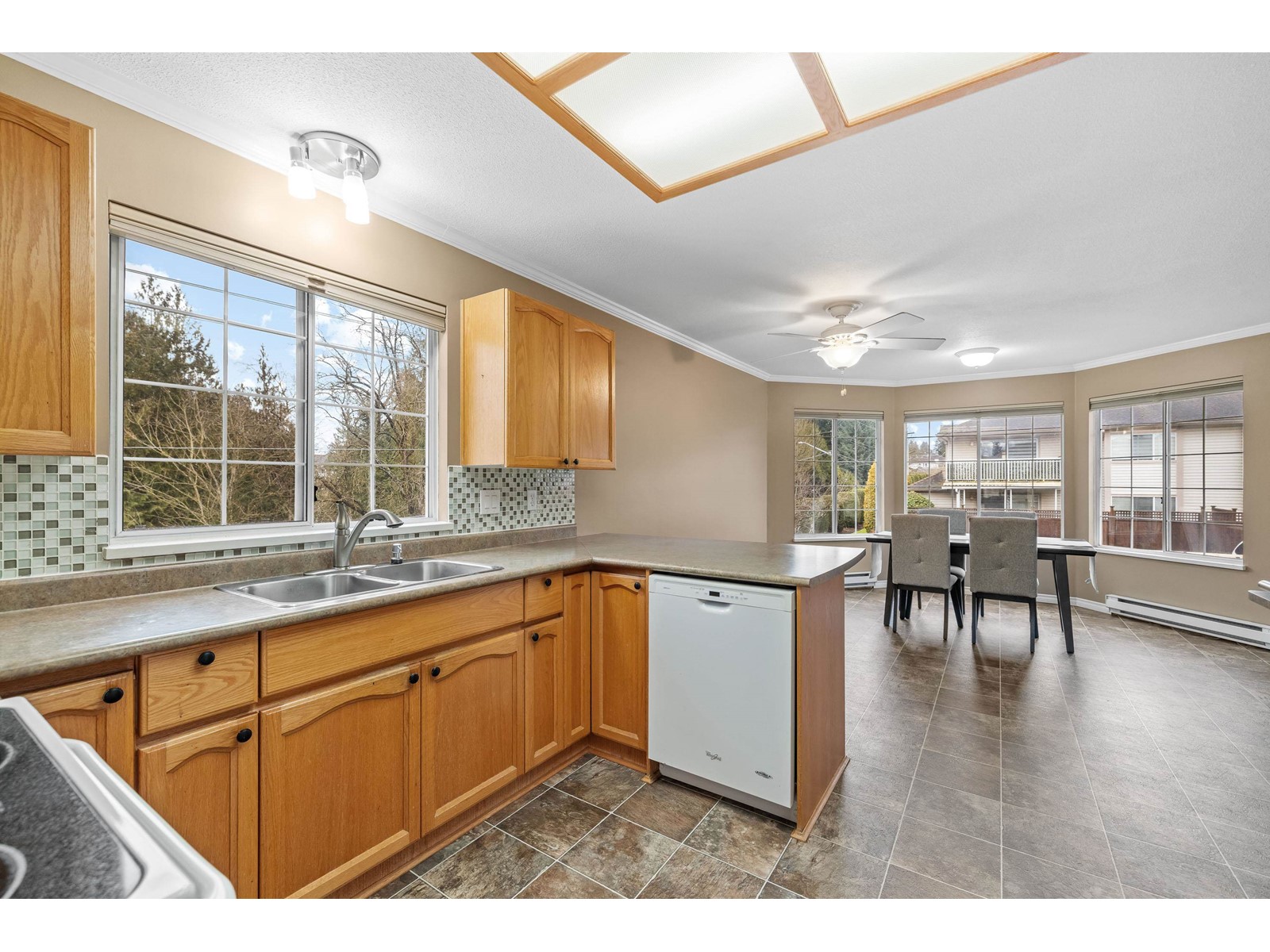 48 3110 Trafalgar Street, Abbotsford, British Columbia  V2S 7X7 - Photo 9 - R3010575