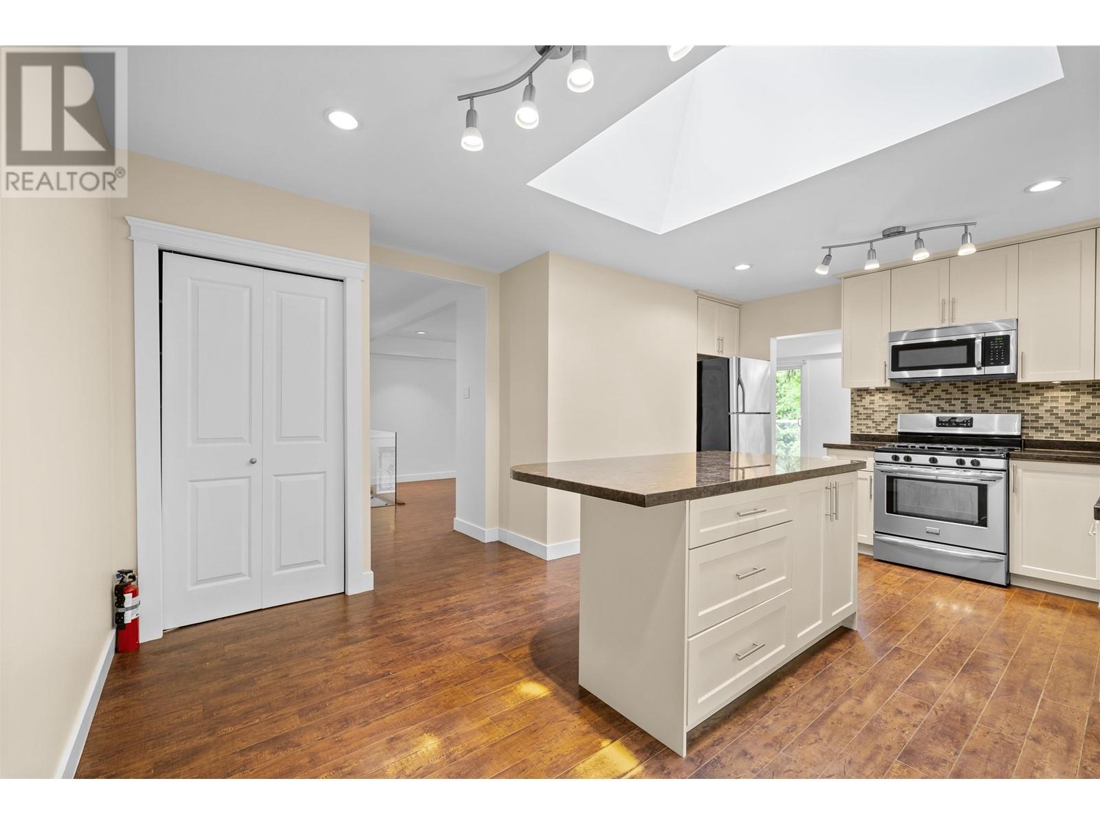 3849 Bayridge Avenue, West Vancouver, British Columbia  V7V 3J3 - Photo 12 - R3009807