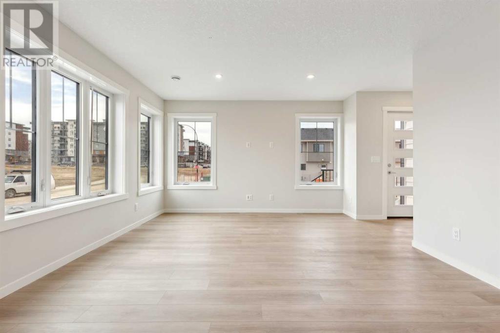 Property at 215, 40 Livingston Parade NE image 3