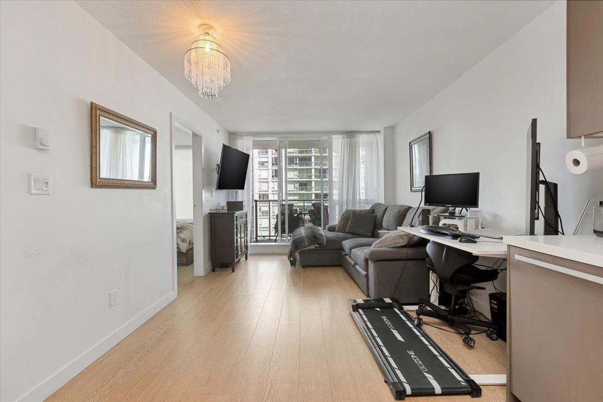 1015 13696 100 Avenue, Surrey, British Columbia  V3T 0L5 - Photo 2 - R3010609