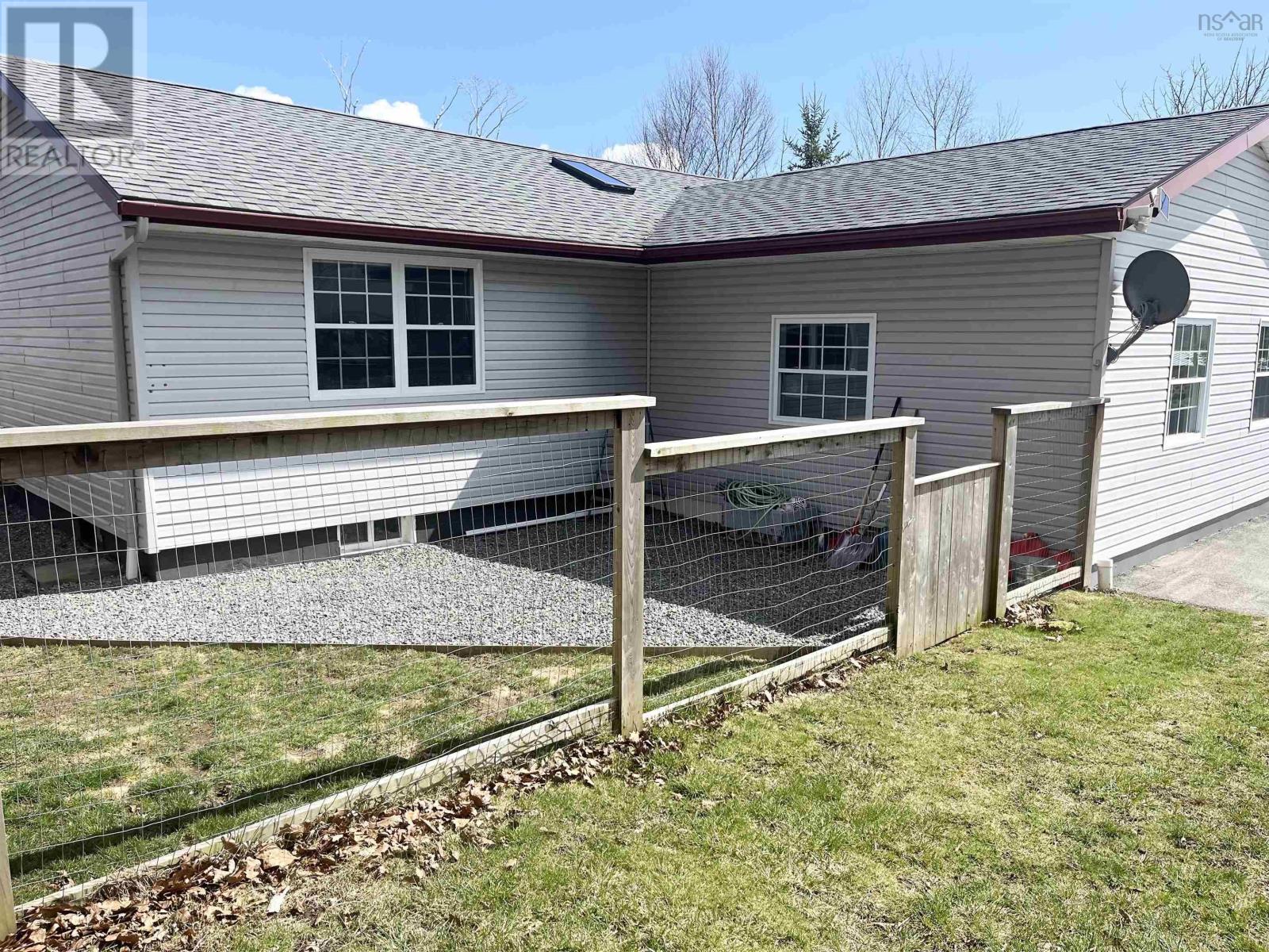 3294 Highway 3, Barrington Passage, Nova Scotia  B0W 1G0 - Photo 14 - 202507145