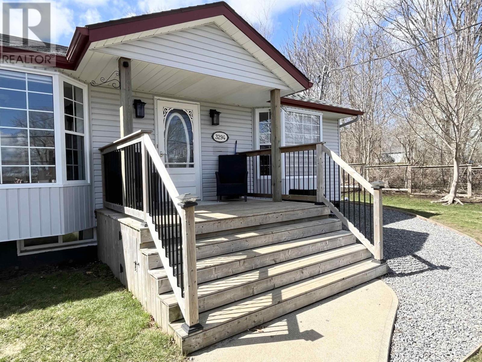 3294 Highway 3, Barrington Passage, Nova Scotia  B0W 1G0 - Photo 3 - 202507145