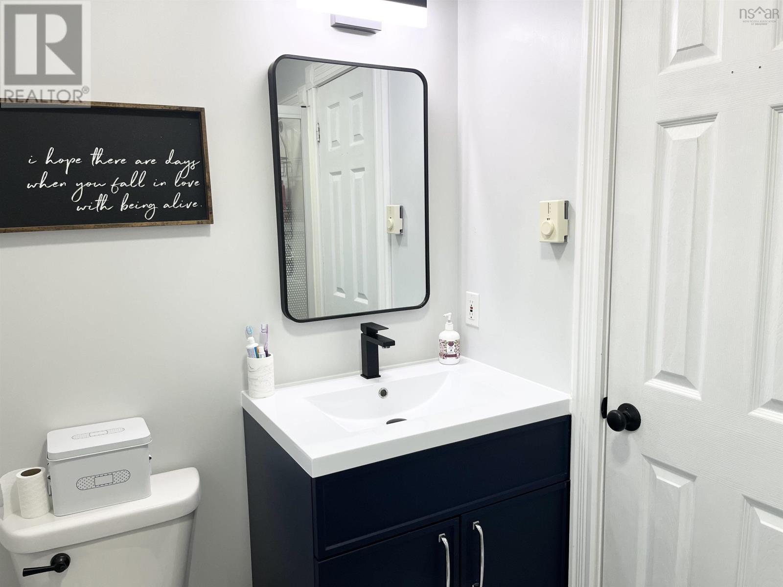 3294 Highway 3, Barrington Passage, Nova Scotia  B0W 1G0 - Photo 38 - 202507145