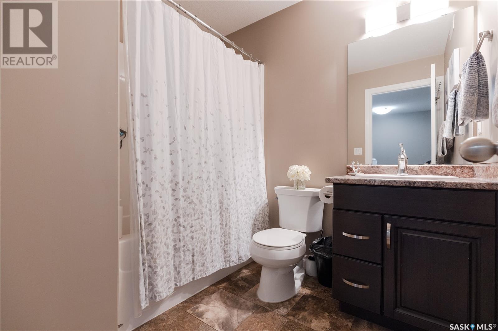 238 Kloppenburg Way, Saskatoon, Saskatchewan  S7W 0N6 - Photo 26 - SK008114