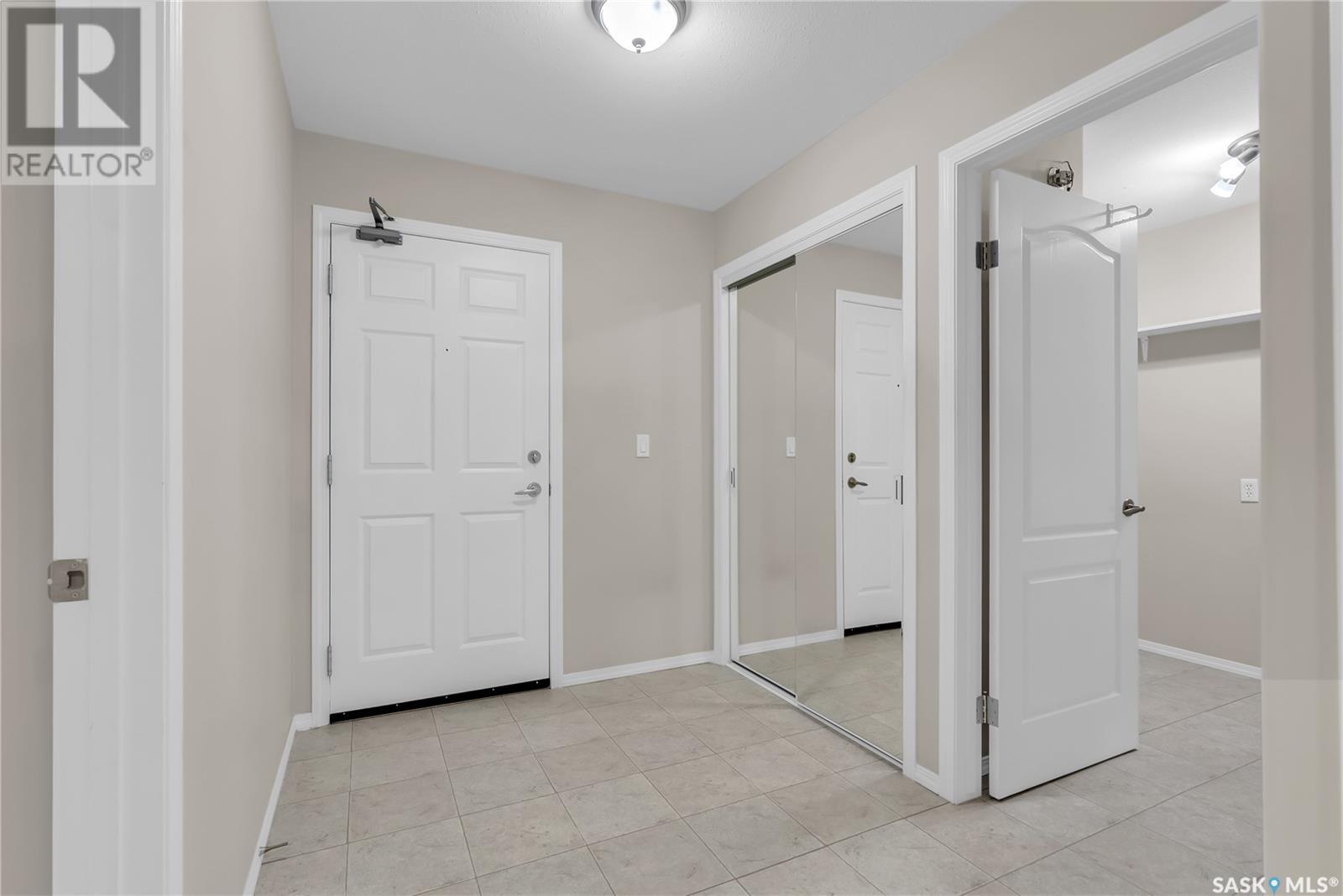 102 230 Heath Avenue, Saskatoon, Saskatchewan  S7S 1N7 - Photo 3 - SK008064