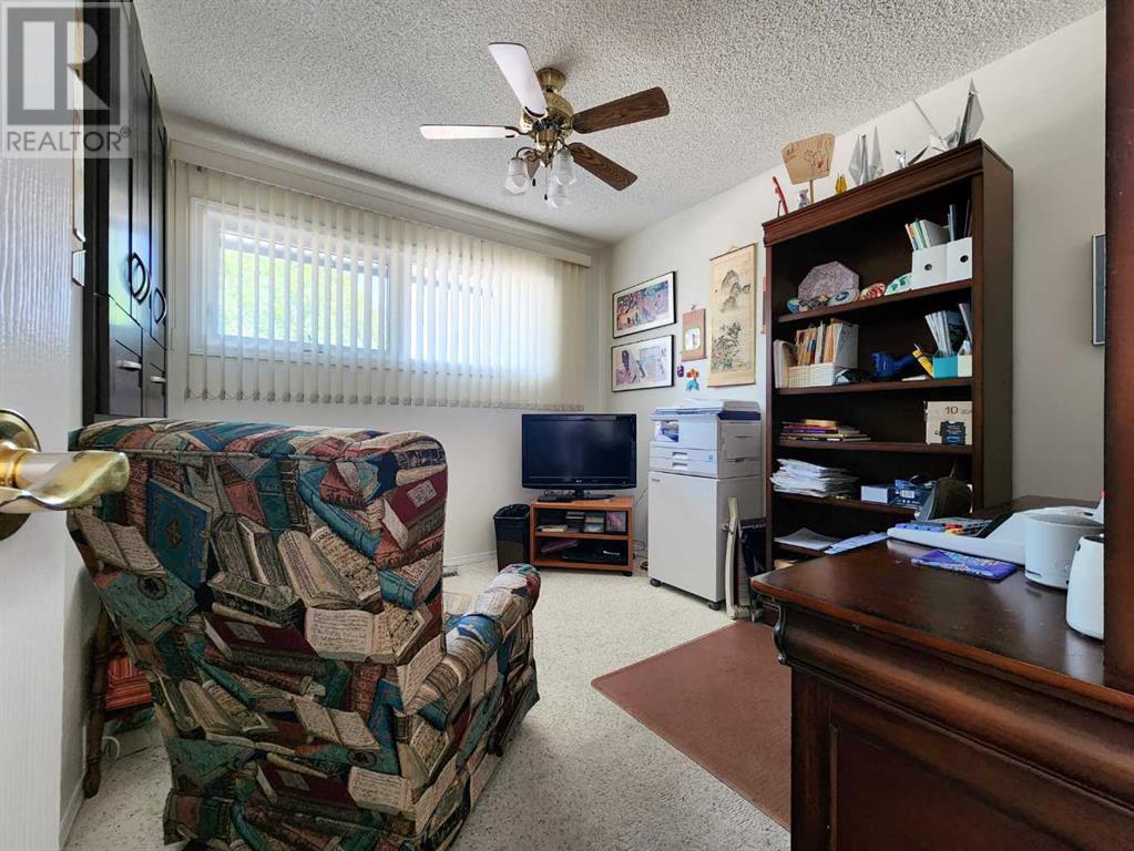 4002 Elm Place S, Lethbridge, Alberta  T1K 4X6 - Photo 15 - A2226864