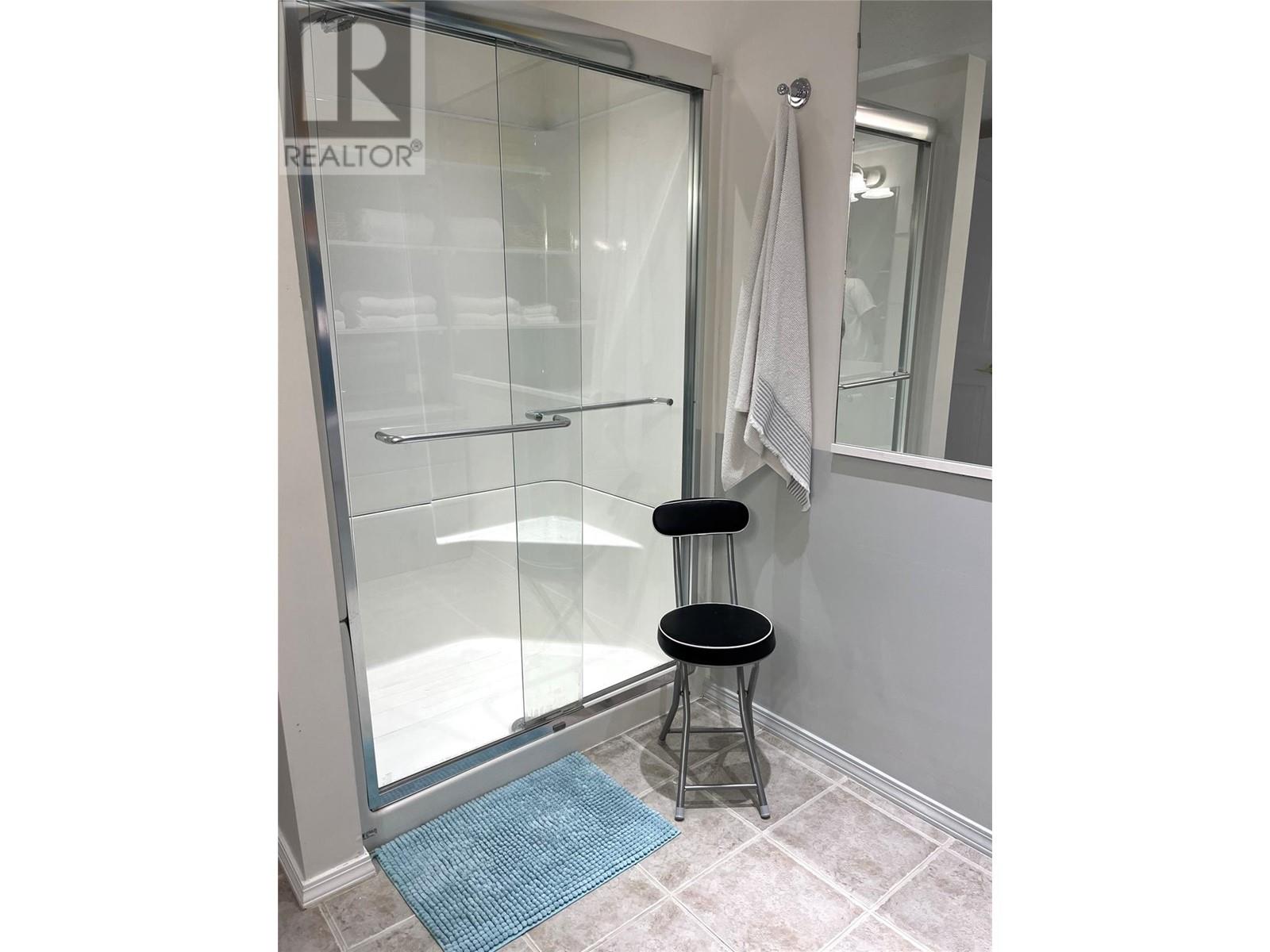 6057 Ellison Avenue, Peachland, British Columbia  V0H 1X4 - Photo 60 - 10350510