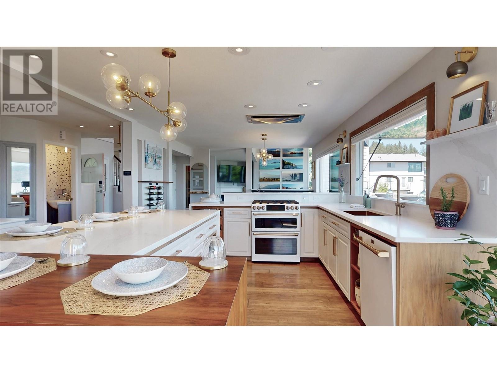 6057 Ellison Avenue, Peachland, British Columbia  V0H 1X4 - Photo 19 - 10350510