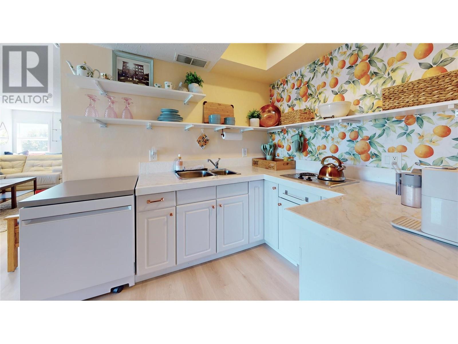 6057 Ellison Avenue, Peachland, British Columbia  V0H 1X4 - Photo 56 - 10350510
