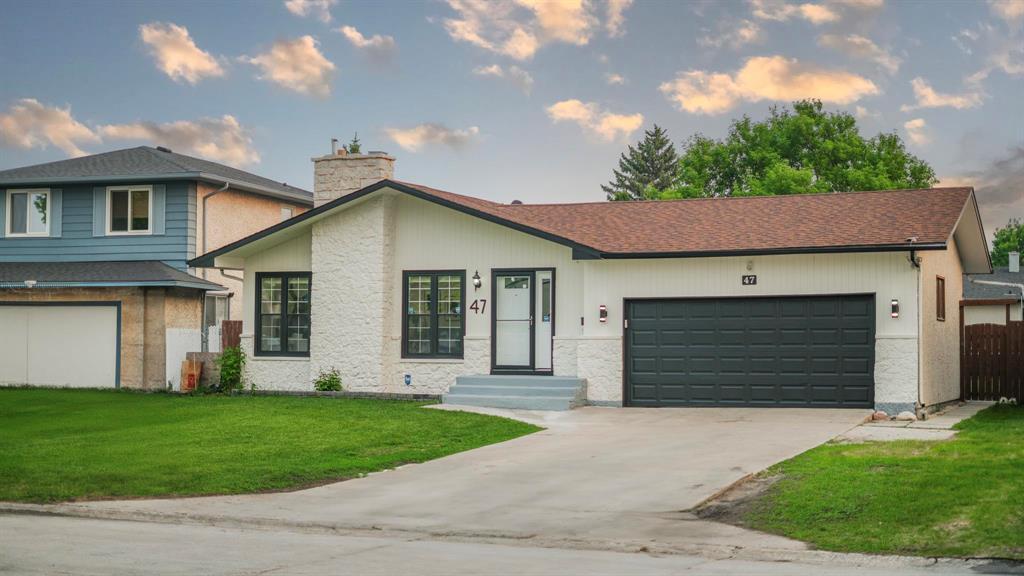 47 Gardenia Bay, Winnipeg, Manitoba  R2P 0Y6 - Photo 0 - 202513944