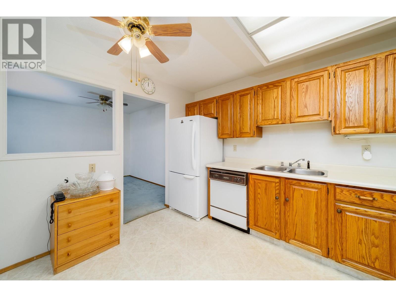 Property at 1055 Glenwood Avenue Unit# 101 image 3