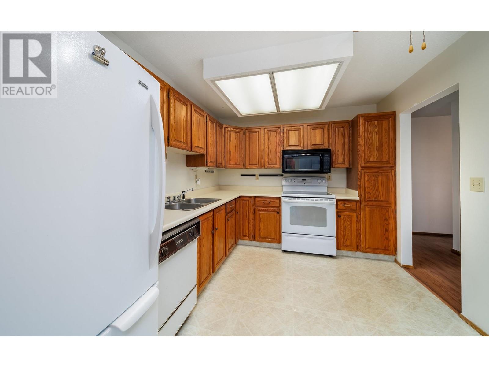 Property at 1055 Glenwood Avenue Unit# 101 image 4