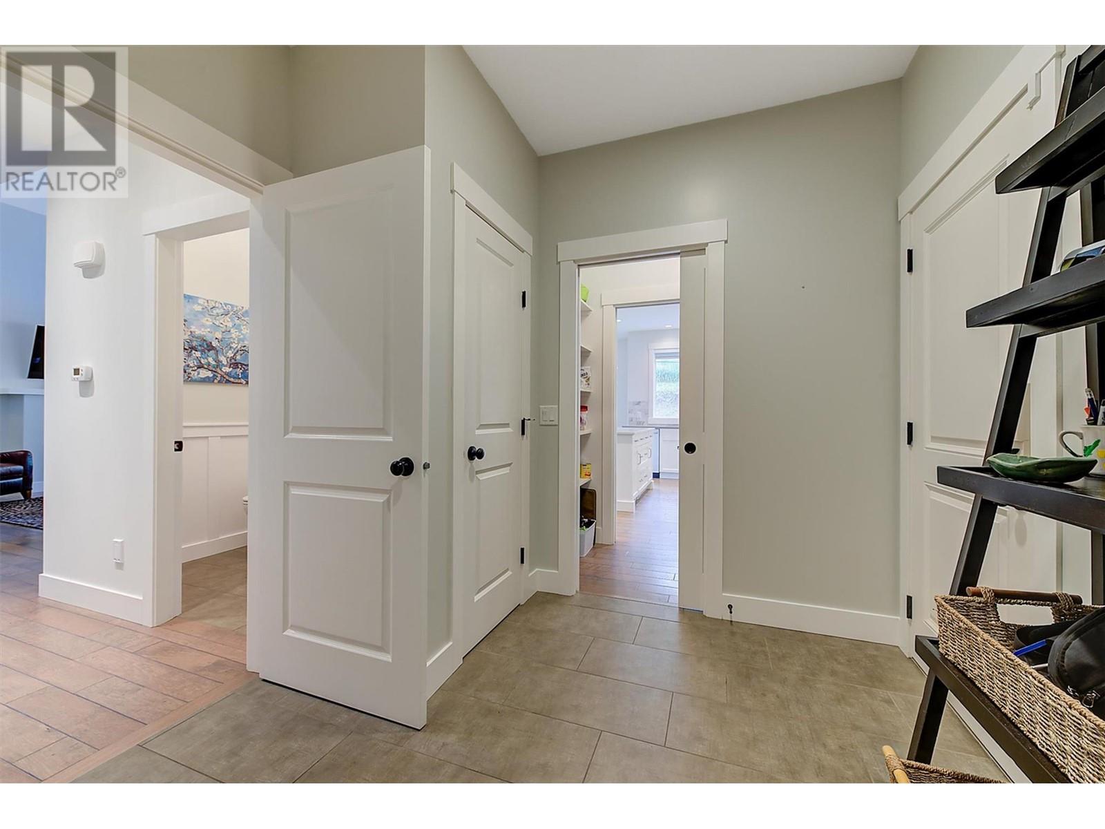 122 Lost Creek Court, Kelowna, British Columbia  V1V 3B6 - Photo 22 - 10347983