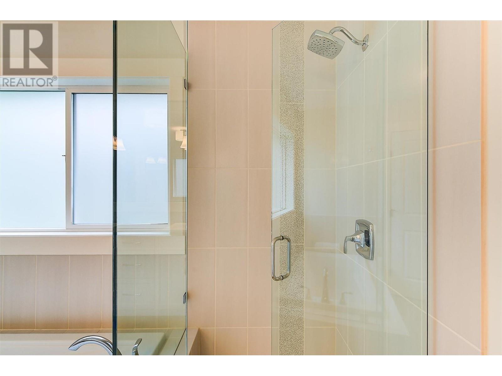 122 Lost Creek Court, Kelowna, British Columbia  V1V 3B6 - Photo 37 - 10347983
