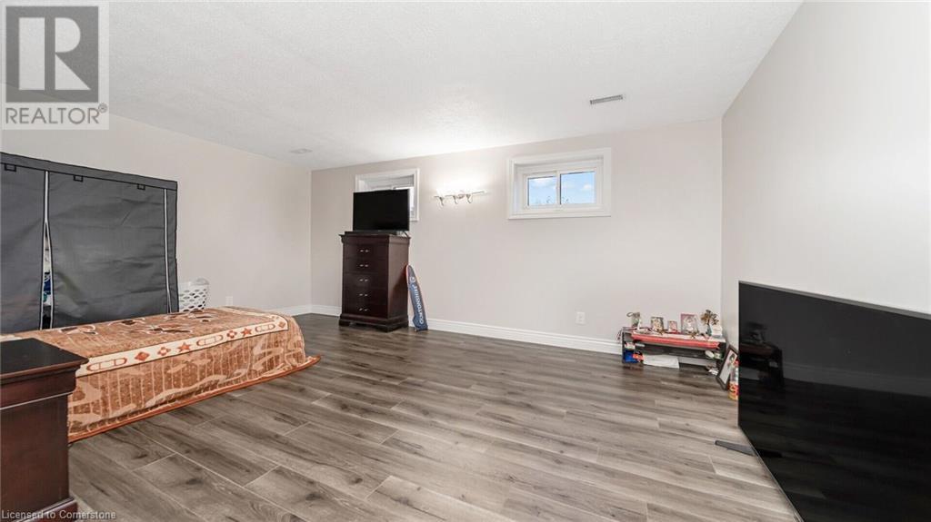364 Roselawn Place, Waterloo, Ontario  N2L 5P1 - Photo 33 - 40701809